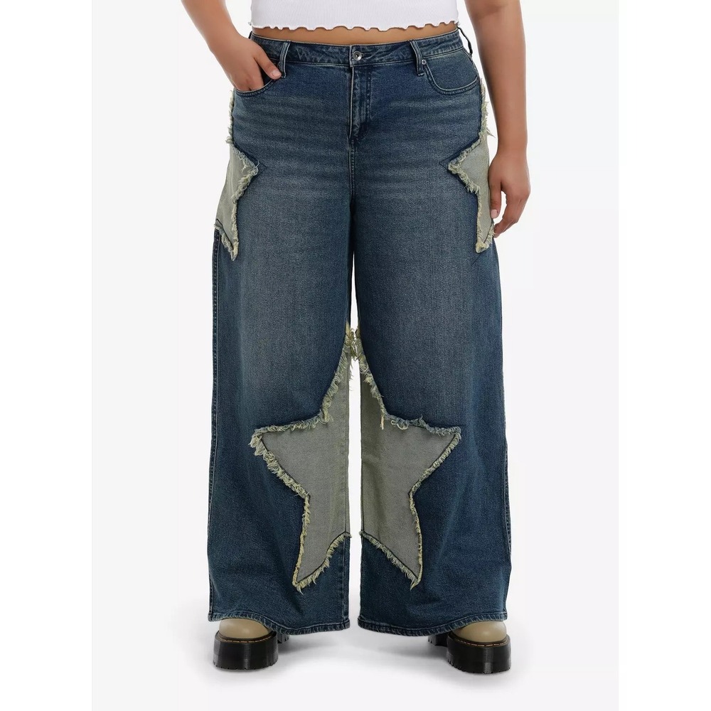Hot Topic Star Patchwork Wide Leg Jeans Streetwear Blue Denim Womens Plus 26 NEW - Picture 2 of 12